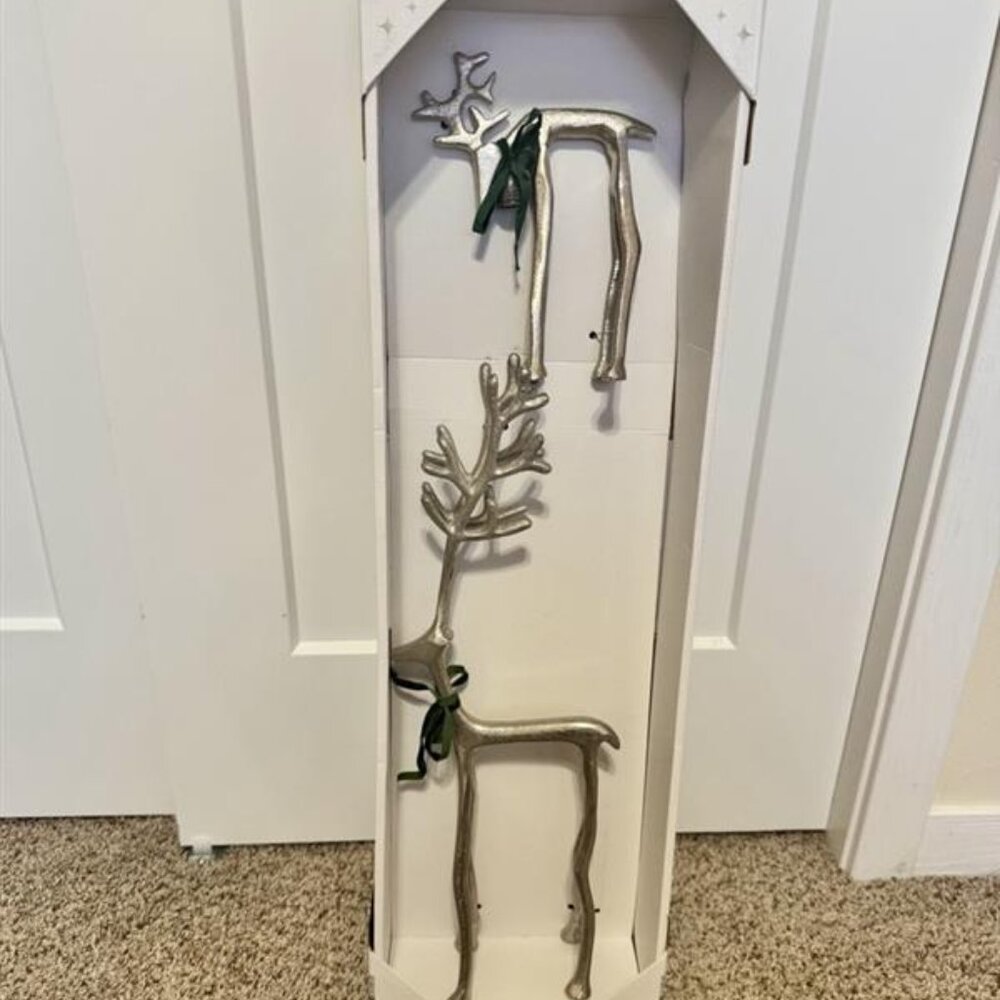 Merry Moments Reindeer